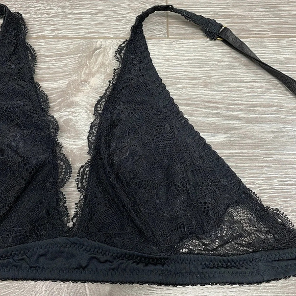 Urban Outfitters Out From Under Black Lace Lined Bralette L - Picture 7 of 15